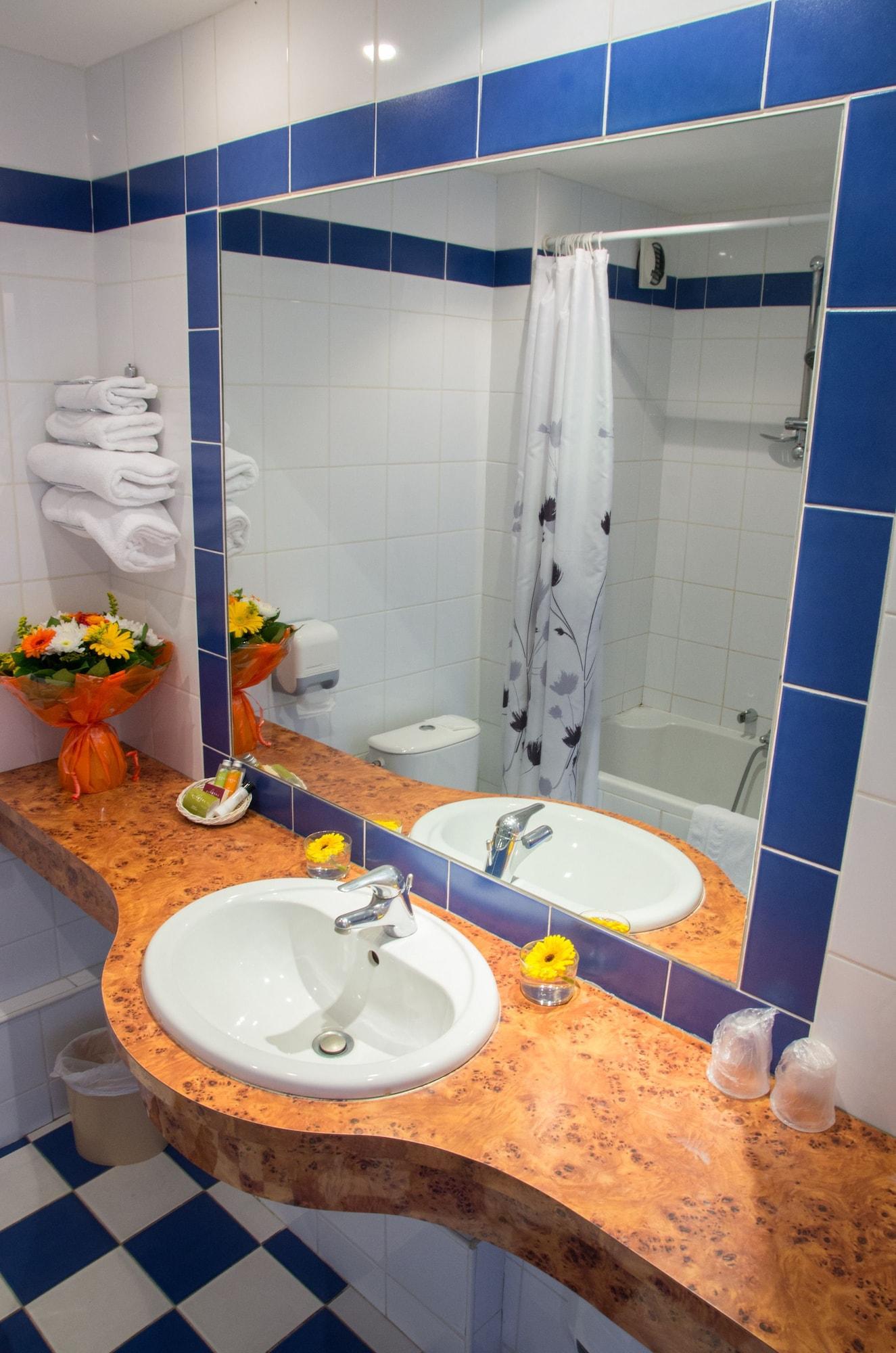 Cit'Hotel Avantici Gap Exteriör bild